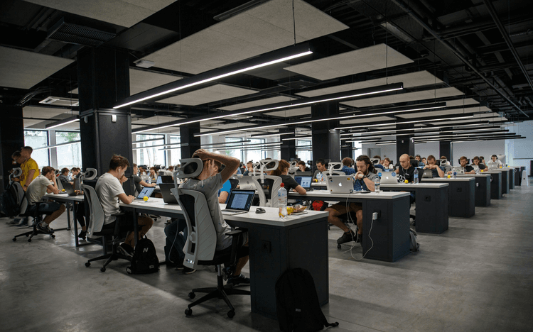 
Types of Office Spaces: Choosing the Right Workspace for Your Business
