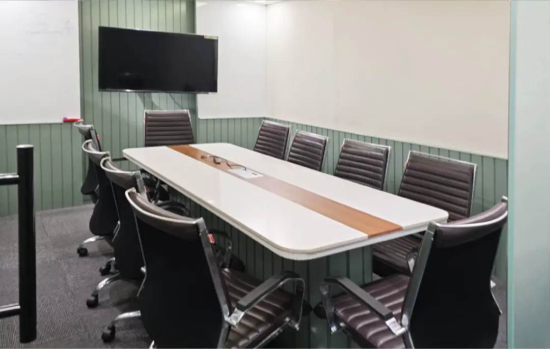 Incuspaze Eldeco Corporate Chambers - Image 2