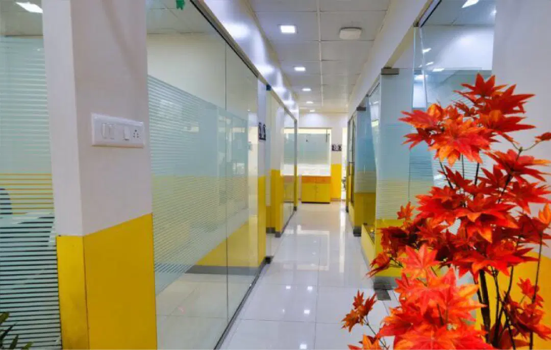 Incuspaze White Square - Image 3